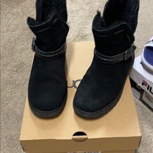 Girls ugg boots